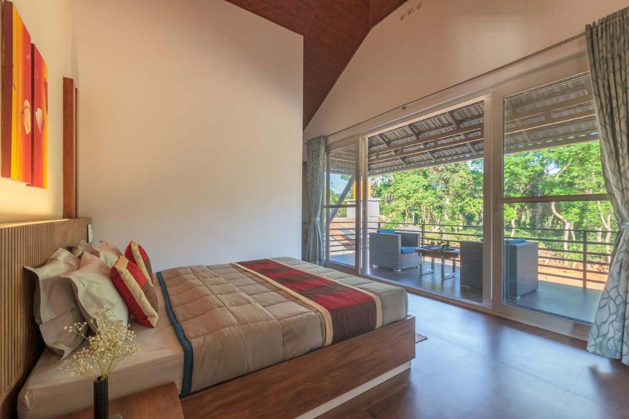 Coffee & Mist Luxury Villa- Comp Breakfast, Pool, Lounge, And Coffee Estate By Stayvista Madikeri Exteriör bild