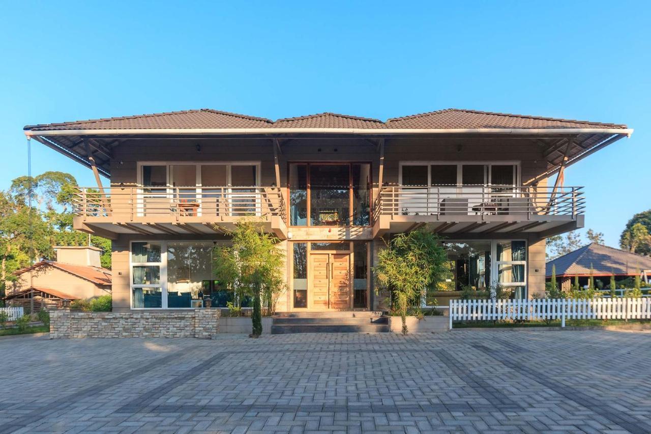 Coffee & Mist Luxury Villa- Comp Breakfast, Pool, Lounge, And Coffee Estate By Stayvista Madikeri Exteriör bild