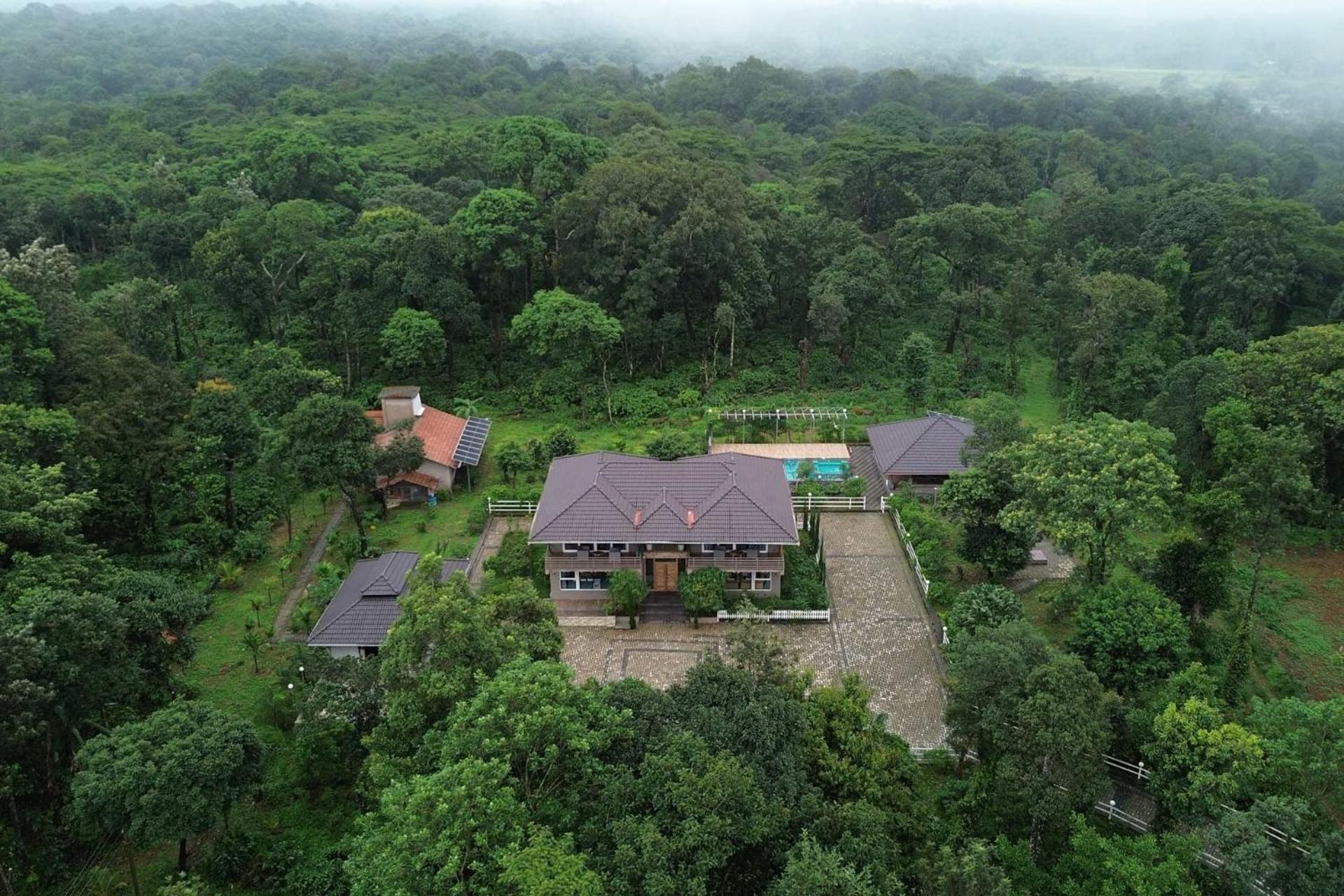 Coffee & Mist Luxury Villa- Comp Breakfast, Pool, Lounge, And Coffee Estate By Stayvista Madikeri Exteriör bild